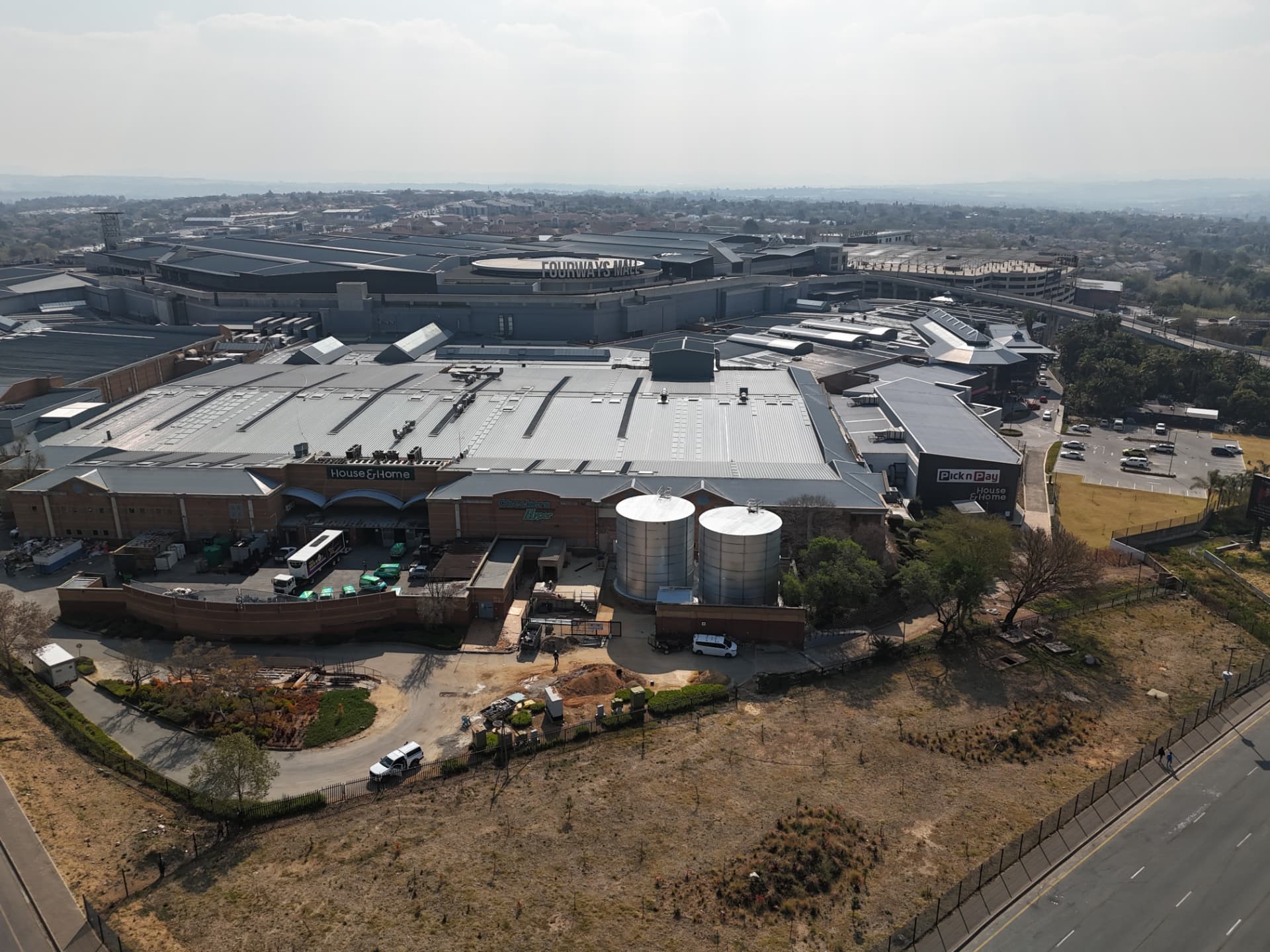 Aerial view of Fourways Mall showing the twin Videx bulk water storage tanks alongside Checkers Hyper