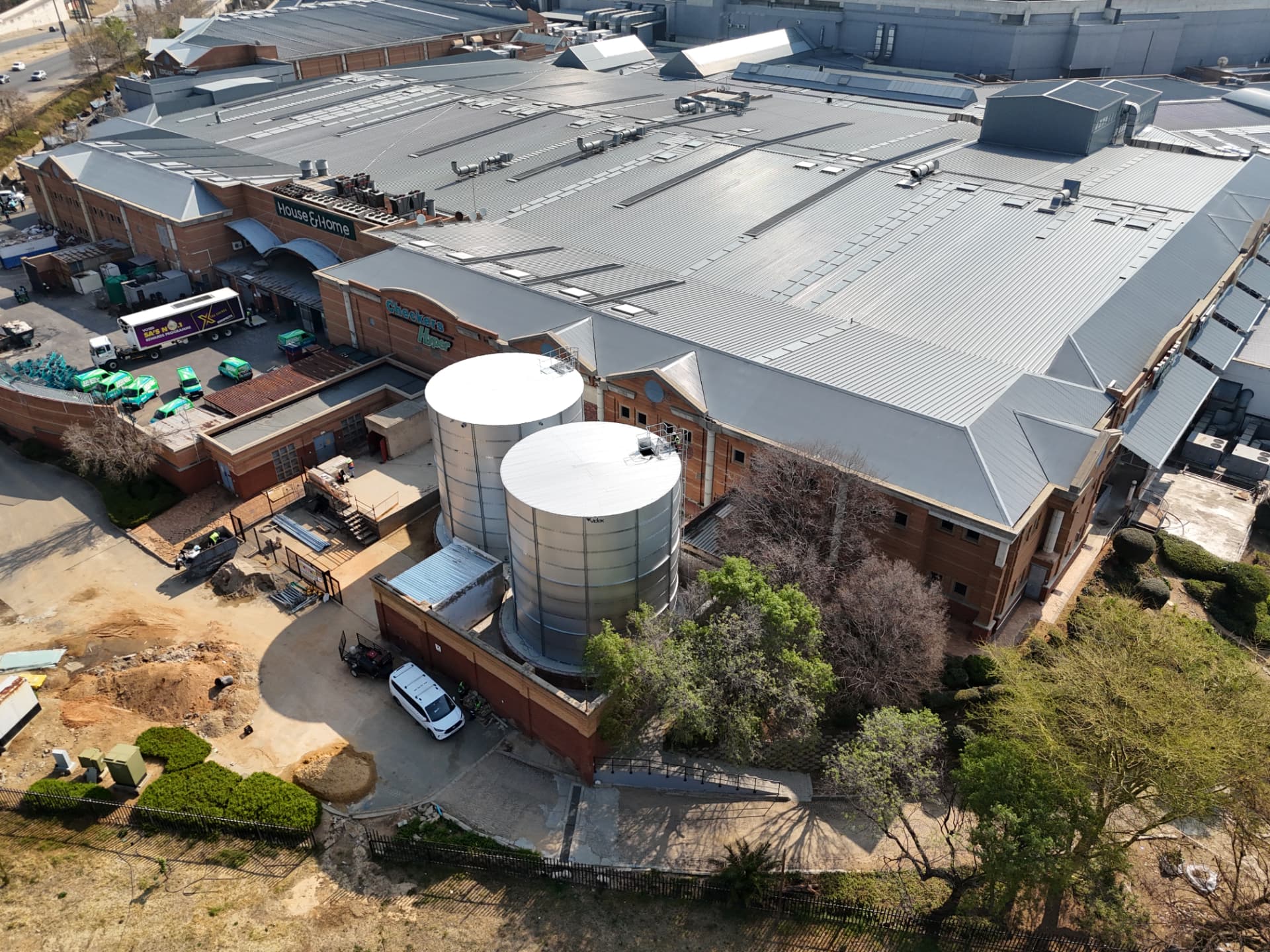 Twin Videx cylindrical Aluzinc water storage tanks installed at Fourways Mall, Sandton